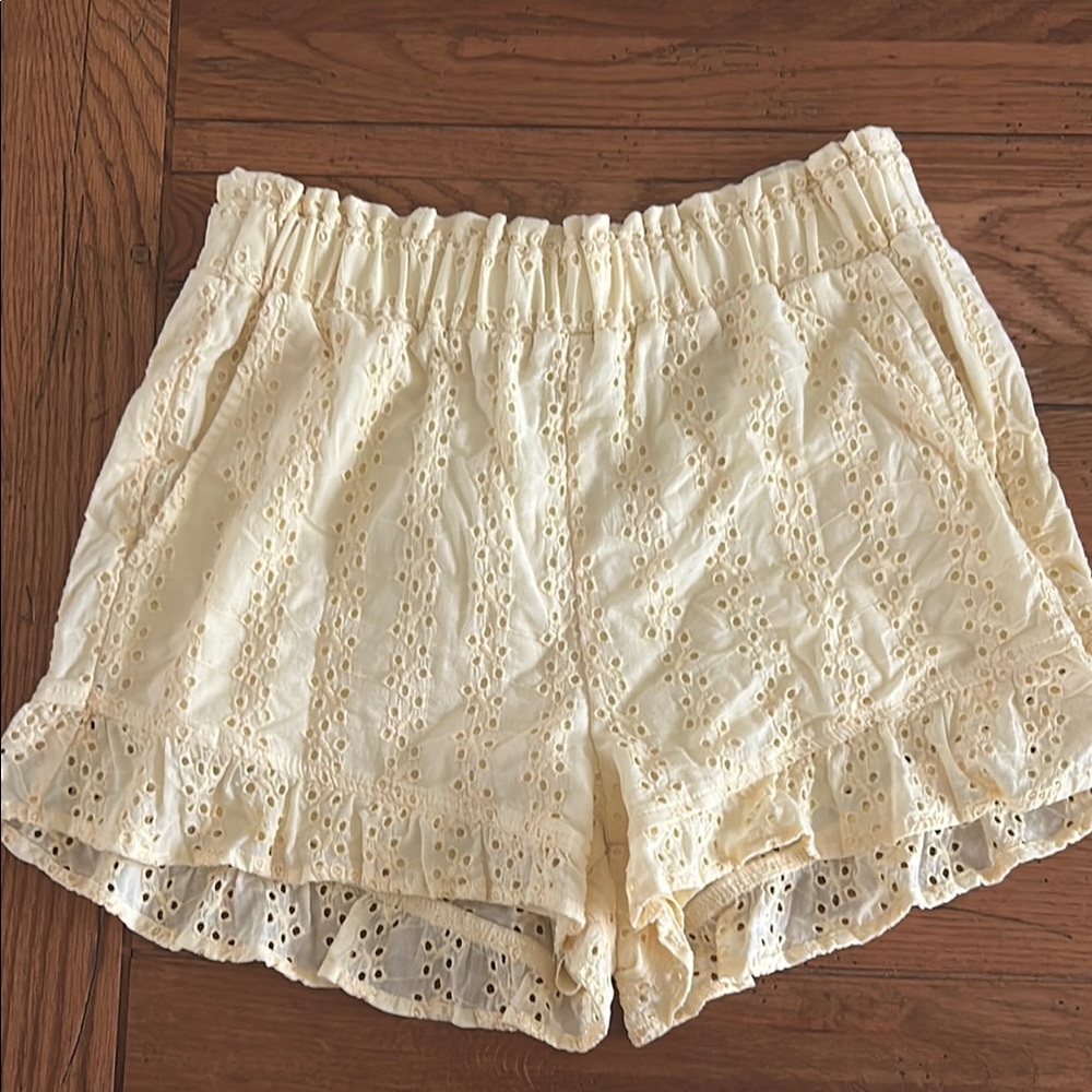 Cream Eyelet Women's Shorts